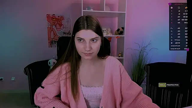 Snapshot of pure_radiance1 chatting on March 10, 2025, 1:32 pm pure radiance1 online show from March 10, 2025, 1:32 pm