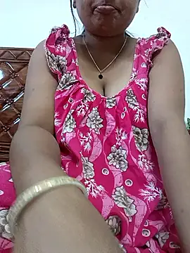 Snapshot of Priya_2222 chatting on May 29, 2026, 7:03 am Priya 2222 online show from May 29, 2026, 7:03 am