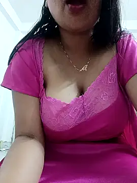 Snapshot of Priya_2222 chatting on February 20, 2026, 5:37 pm Priya 2222 online show from February 20, 2026, 5:37 pm