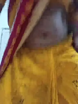 Snapshot of Priya_2222 chatting on May 22, 2026, 7:12 pm Priya 2222 online show from May 22, 2026, 7:12 pm