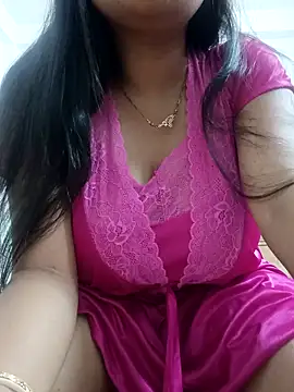 Snapshot of Priya_2222 chatting on April 7, 2026, 7:04 pm Priya 2222 online show from April 7, 2026, 7:04 pm