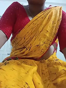 Snapshot of Priya_2222 chatting on June 1, 2026, 7:02 pm Priya 2222 online show from June 1, 2026, 7:02 pm
