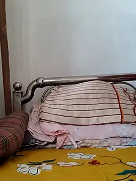 Snapshot of Priya_2222 chatting on March 1, 2025, 5:31 am Priya 2222 online show from March 1, 2025, 5:31 am