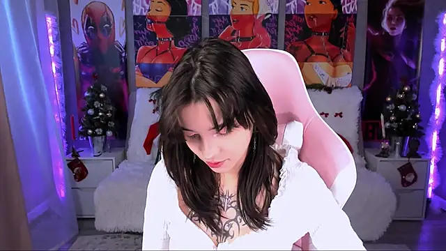 as1an girlfriend online show from December 20, 2025, 6:49 am