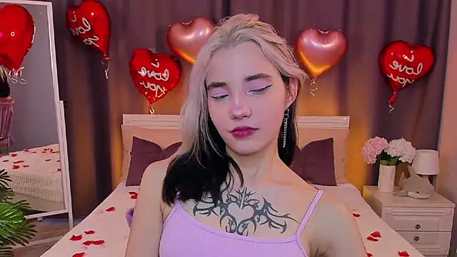 as1an girlfriend online show from February 18, 2025, 10:05 am