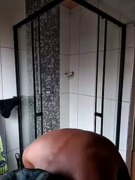 Snapshot of the666D chatting on February 6, 2025, 7:35 am the666D online show from February 6, 2025, 7:35 am