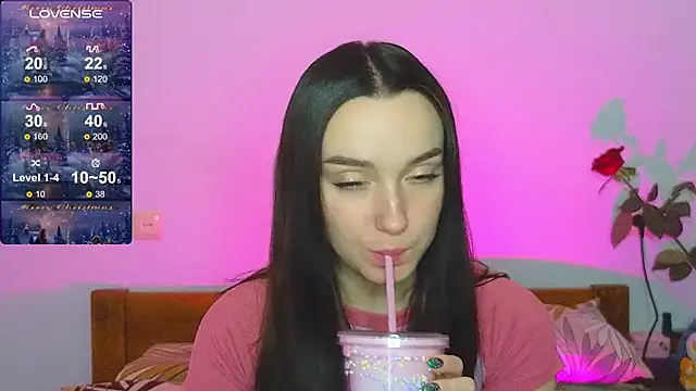 Snapshot of Wild_Sophie_ chatting on December 21, 2024, 4:03 pm Wild Sophie online show from December 21, 2024, 4:03 pm