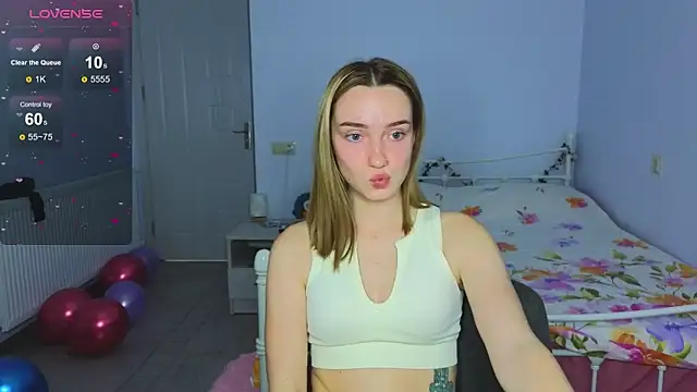 Snapshot of Wild_Sophie_ chatting on November 27, 2025, 3:56 pm Wild Sophie online show from November 27, 2025, 3:56 pm