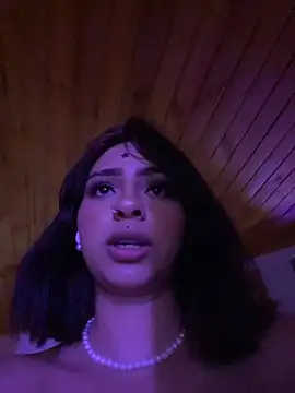 Hilary pinkk online show from March 10, 2026, 2:04 am