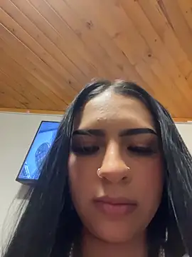 Hilary pinkk online show from February 12, 2026, 2:44 am