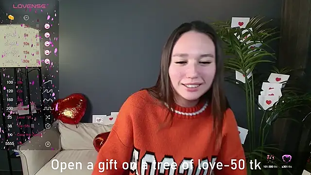 Snapshot of margeriTirell chatting on February 11, 2025, 8:37 am margeriTirell online show from February 11, 2025, 8:37 am