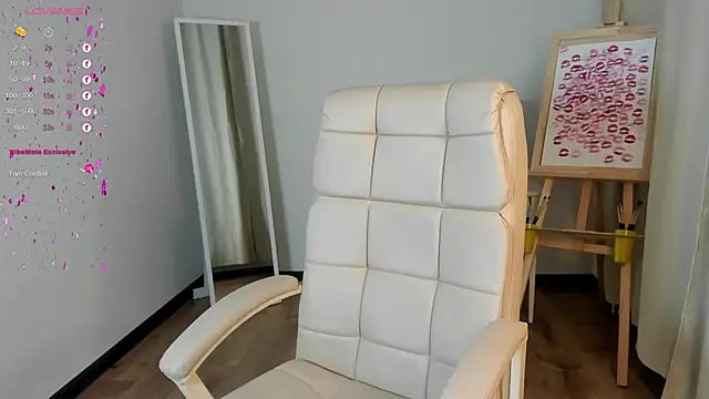 Snapshot of margeriTirell chatting on March 8, 2025, 6:21 am margeriTirell online show from March 8, 2025, 6:21 am