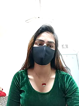 Snapshot of Tisha-01 chatting on February 5, 2026, 1:18 pm Tisha-01 online show from February 5, 2026, 1:18 pm