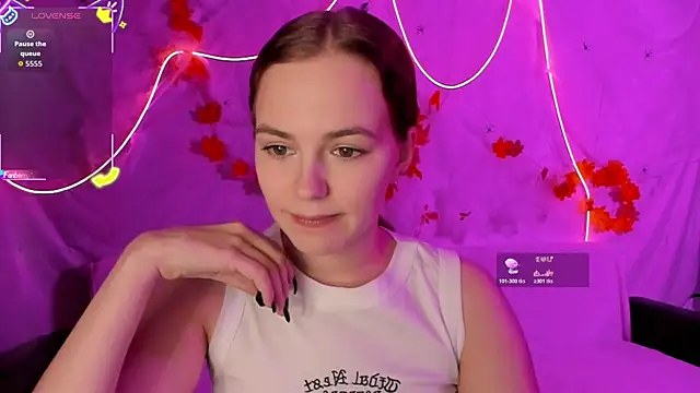 Snapshot of Fox_Lisa chatting on November 21, 2025, 7:02 pm Fox Lisa online show from November 21, 2025, 7:02 pm