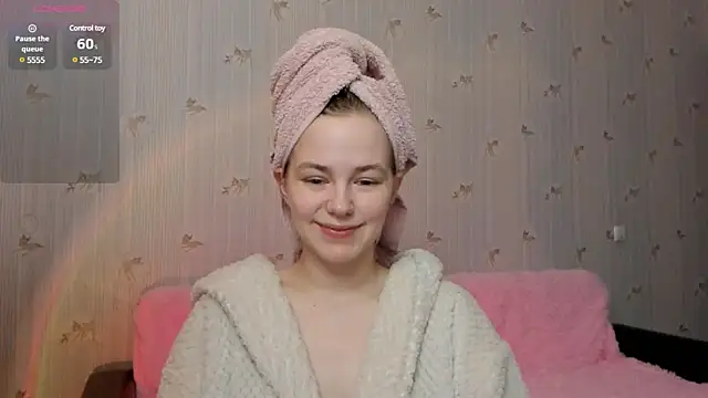 Snapshot of Fox_Lisa chatting on March 17, 2025, 11:42 am Fox Lisa online show from March 17, 2025, 11:42 am