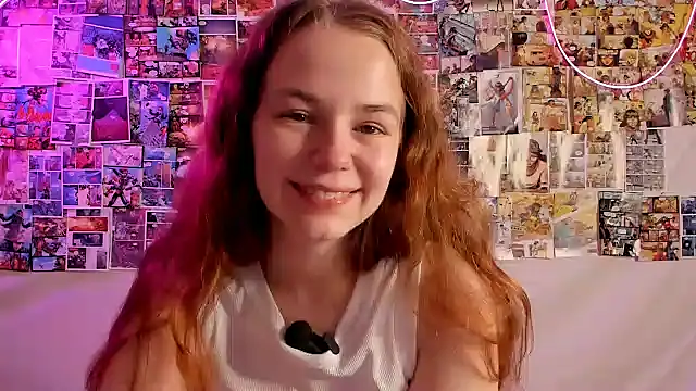 Snapshot of Fox_Lisa chatting on September 22, 2025, 8:04 pm Fox Lisa online show from September 22, 2025, 8:04 pm