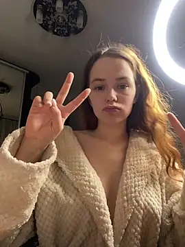 Snapshot of Fox_Lisa chatting on March 9, 2025, 7:37 pm Fox Lisa online show from March 9, 2025, 7:37 pm