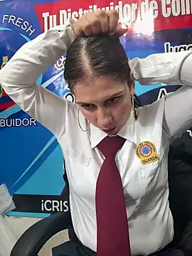 Snapshot of Alysson-- chatting on December 22, 2025, 3:12 pm Alysson-- online show from December 22, 2025, 3:12 pm