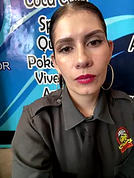 Snapshot of Alysson-- chatting on December 15, 2025, 2:01 pm Alysson-- online show from December 15, 2025, 2:01 pm