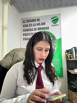 Snapshot of Alysson-- chatting on February 19, 2026, 2:36 pm Alysson-- online show from February 19, 2026, 2:36 pm