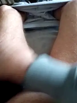 Alexbichaude online show from February 16, 2026, 3:21 pm