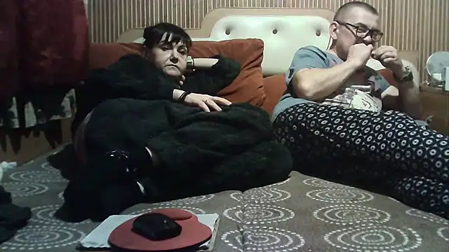 Snapshot of AlanaLaDream chatting on October 21, 2025, 4:50 pm AlanaLaDream online show from October 21, 2025, 4:50 pm