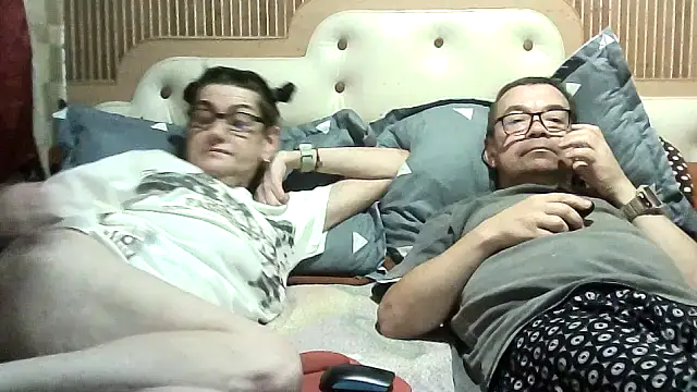 Snapshot of AlanaLaDream chatting on September 10, 2025, 5:12 pm AlanaLaDream online show from September 10, 2025, 5:12 pm