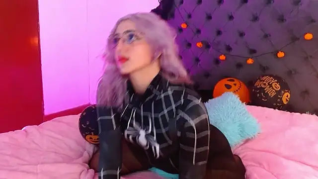 Snapshot of Thea_Aphros_ chatting on October 30, 2025, 12:42 am Thea Aphros online show from October 30, 2025, 12:42 am