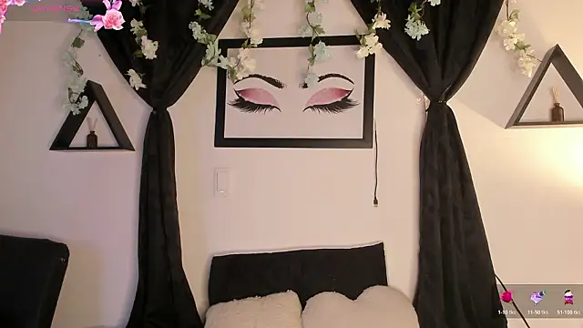 Khenta Michells online show from February 11, 2026, 10:37 am