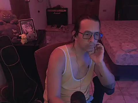Snapshot of Pit_xxz chatting on June 19, 2026, 5:46 am Pit xxz online show from June 19, 2026, 5:46 am