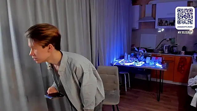 Snapshot of AndrewwCarter2 chatting on March 9, 2025, 7:15 pm AndrewwCarter2 online show from March 9, 2025, 7:15 pm