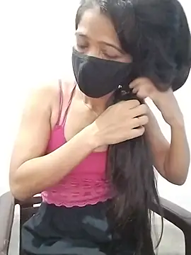 Snapshot of Cute-Ridhima chatting on July 5, 2026, 2:38 am Cute-Ridhima online show from July 5, 2026, 2:38 am