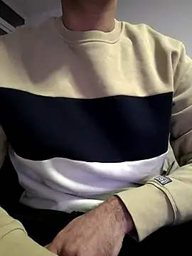 Snapshot of jayb0y61 chatting on February 14, 2025, 5:57 pm jayb0y61 online show from February 14, 2025, 5:57 pm