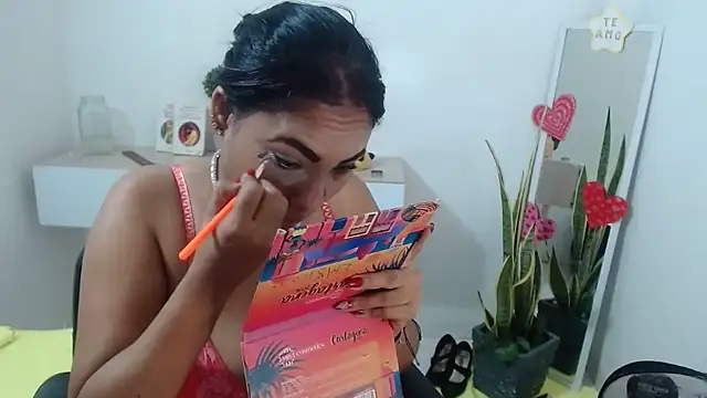 KatrinaReds online show from February 28, 2025, 6:31 pm