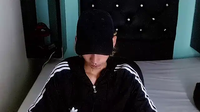 ttimy x boy online show from April 17, 2026, 7:49 pm