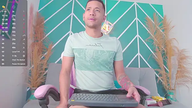 Snapshot of zaid_lion chatting on March 22, 2025, 1:08 pm zaid lion online show from March 22, 2025, 1:08 pm