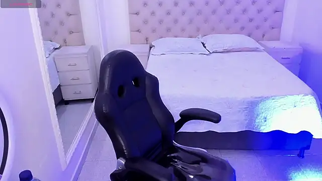 JackBlanco  online show from November 28, 2025, 8:53 pm