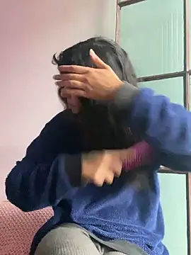 Snapshot of magalunabb chatting on December 9, 2024, 8:33 pm magalunabb online show from December 9, 2024, 8:33 pm