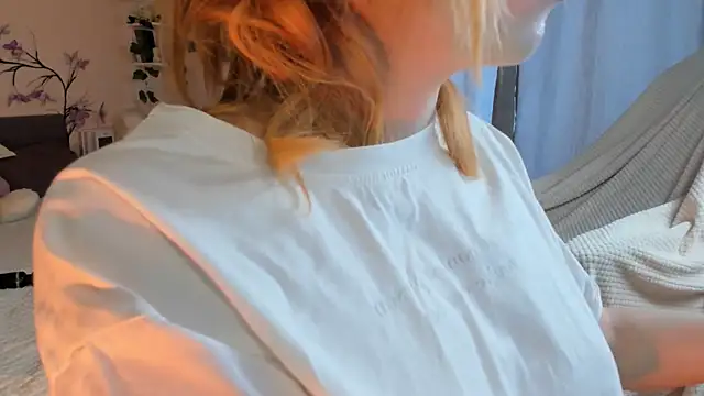 Snapshot of Emily_relish chatting on September 25, 2025, 1:17 pm Emily relish online show from September 25, 2025, 1:17 pm