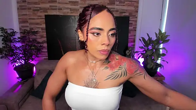 emilyfitness online show from January 7, 2026, 8:47 pm