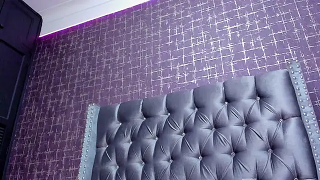 TOKIONAIANA online show from December 26, 2024, 1:10 pm