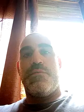 pelarrico12 online show from December 31, 2024, 2:03 pm