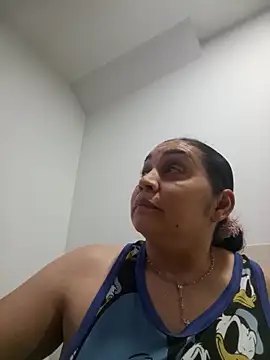 MirandaSoto online show from April 7, 2026, 3:41 am