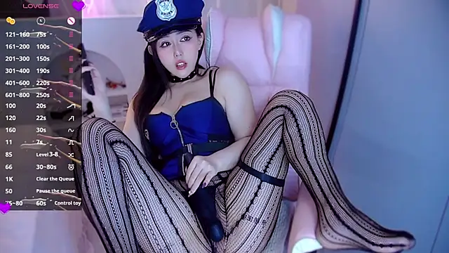 Lily0709 online show from March 22, 2025, 10:49 am