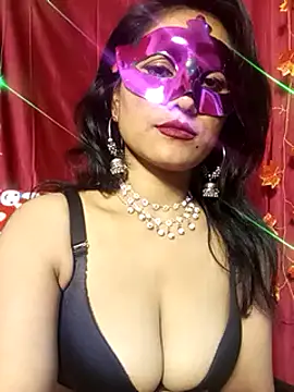 Snapshot of Stripy_Doll chatting on February 25, 2025, 4:35 pm Stripy Doll online show from February 25, 2025, 4:35 pm