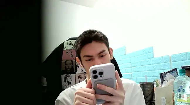 Snapshot of thisisbook_223 chatting on February 6, 2025, 3:31 pm thisisbook 223 online show from February 6, 2025, 3:31 pm