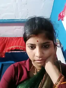 Snapshot of Nisha_Cute chatting on May 27, 2026, 10:28 pm Nisha Cute online show from May 27, 2026, 10:28 pm