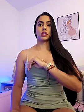 VictoriaEvaans  online show from November 24, 2025, 10:10 pm