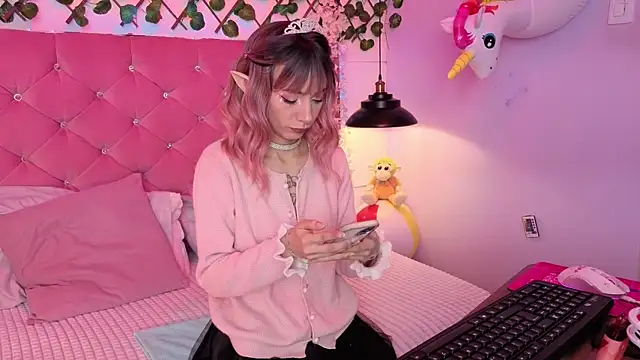 lauren evans96 online show from February 27, 2026, 3:29 am