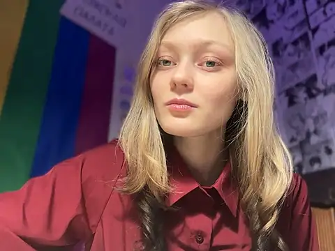 Snapshot of Midnight_Mystery chatting on January 9, 2025, 6:36 pm Midnight Mystery online show from January 9, 2025, 6:36 pm